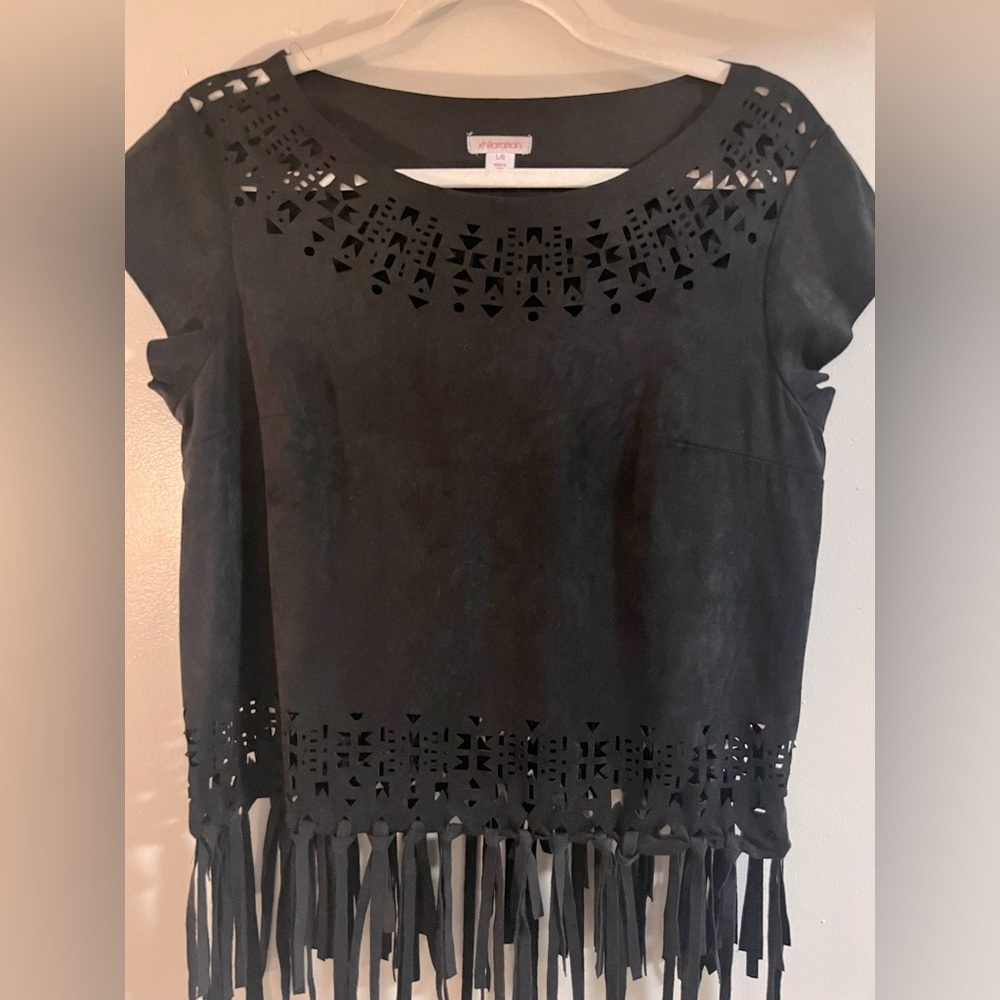 Xhilaration fringe short sleeve top